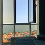 Apartamento в аркадии с видом на море *